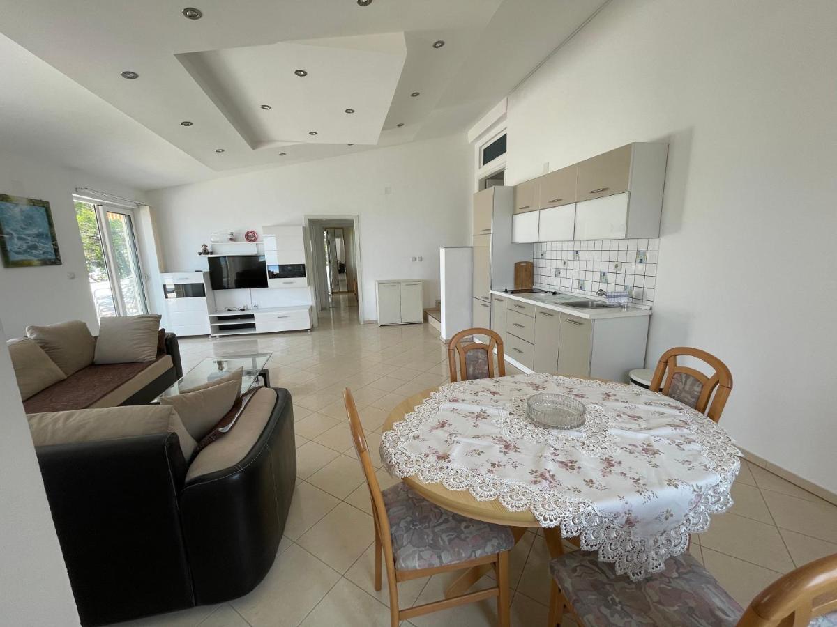 אולסינץ' Apartments Rozela מראה חיצוני תמונה