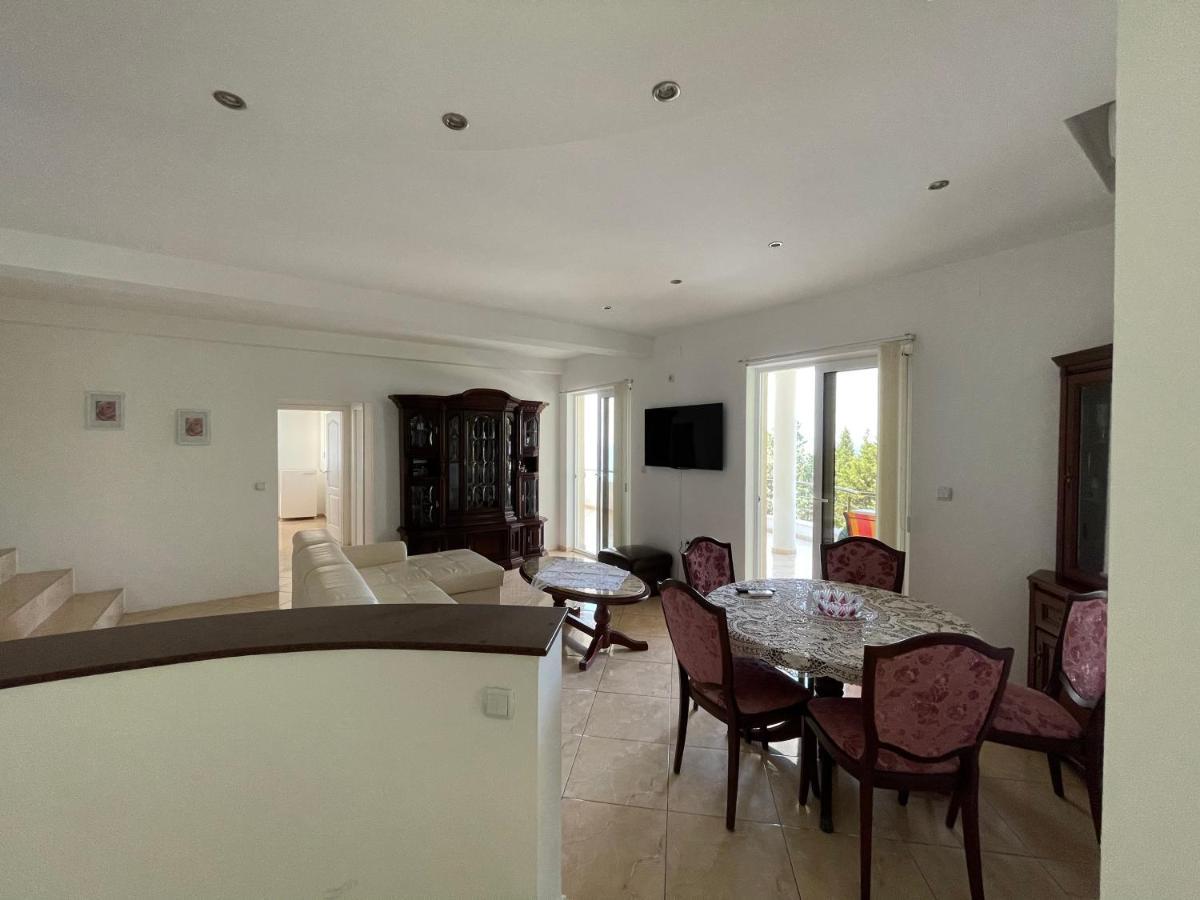 אולסינץ' Apartments Rozela מראה חיצוני תמונה